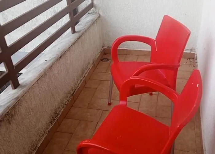 Clothes Konukevi Shkodër