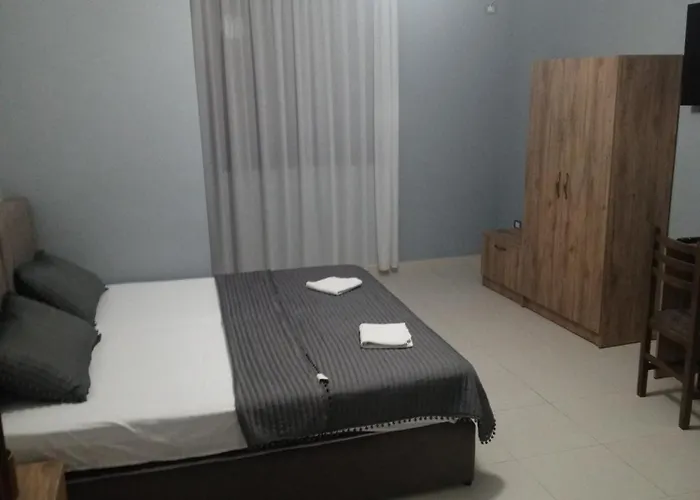 Konukevi Clothes Shkodër